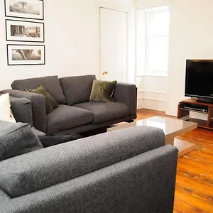 Apartment Beautiful Bohemian 2br Flat In The Cowgate
