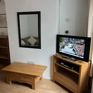 2 Bed Chester