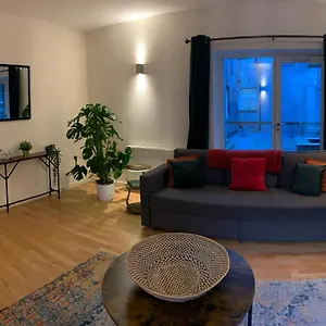 Edmonstone Old Town Appartement