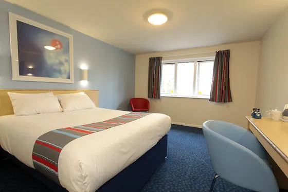 Отель Travelodge Edinburgh Central Queen Street