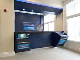 Travelodge Edinburgh Central Queen Street Hotel
